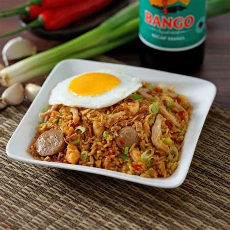Nasi Goreng Bango Jarwo: Rasa yang Menggugah Kenangan di Jantung Cilacap